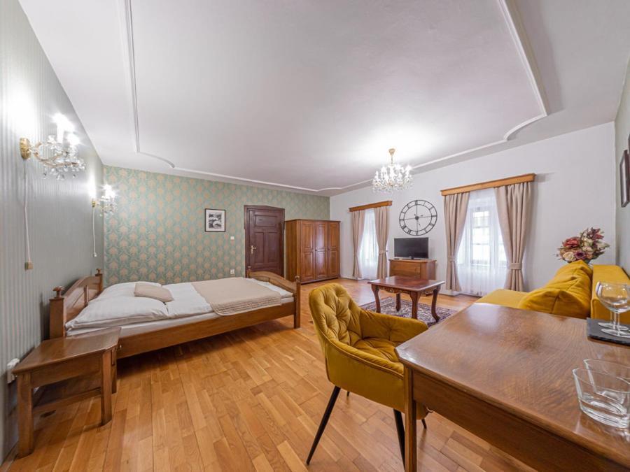 Hotel Salamander - Garni Banská Štiavnica Esterno foto