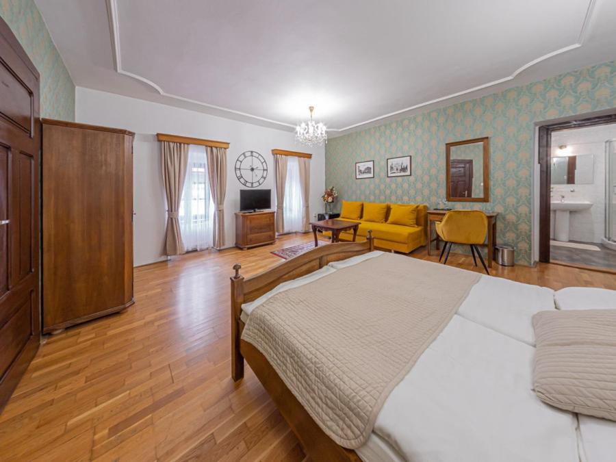 Hotel Salamander - Garni Banská Štiavnica Esterno foto