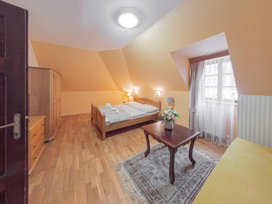 Hotel Salamander - Garni Banská Štiavnica Esterno foto