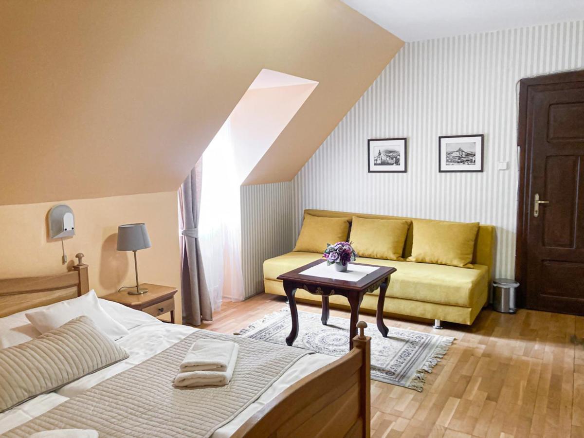 Hotel Salamander - Garni Banská Štiavnica Esterno foto